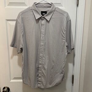 PTO Men's Short-Sleeve Linen Button-Up Shirt in Light Gray sz L